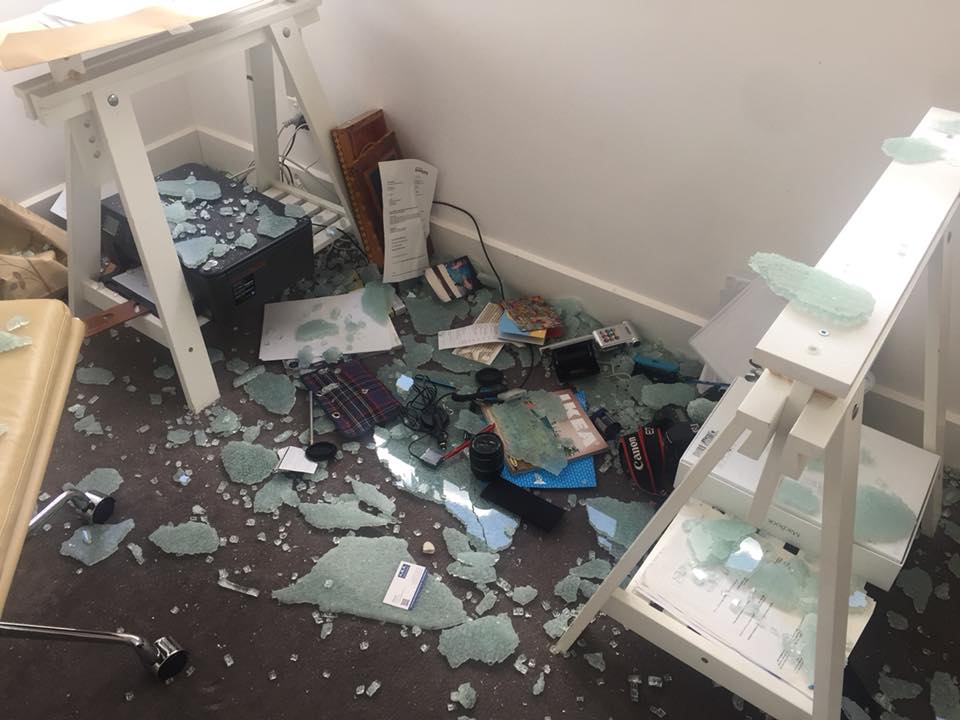 ikea desk - Mouths of Mums