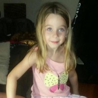 Little girl's heartbreaking reaction to losing her hair during cancer treatment