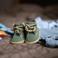 When Should Children Start Wearing Shoes?