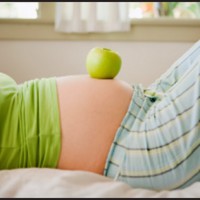 How An Apple a Day Could Help You Conceive