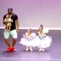 Dad Runs On Stage to Hold Daughter’s Hand During Stage Fright