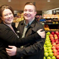 Single Mums Heartfelt Thanks to Total Stranger Who Paid Her Grocery Bill