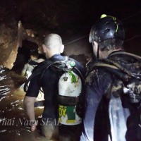 Navy Diver Sadly Dies Trying to Assist Trapped Soccer Team in Thailand