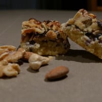 Yummy Nut Slice