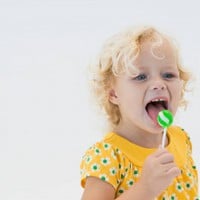 Mum Calls for Lollipop BAN After Toddlers Close Call