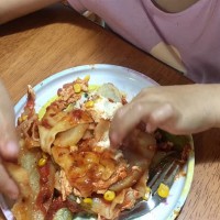 Why You Shouldn't Get Cranky If Your Kids Eat With Their Hands