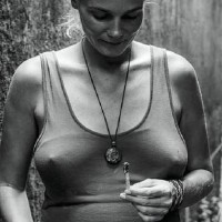 Mum Suffering PND Tosses Baby From Moving Cab