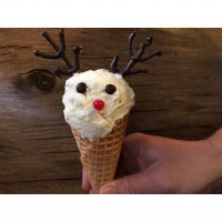 Easy Reindeer Ice Cream Cones