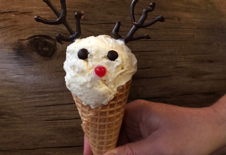 Easy Reindeer Ice Cream Cones