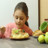 Mum Labelled 'Cruel' After Feeding Daughter Leftovers