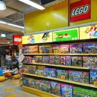 The First LEGO Store Has Opened In Sydney!