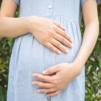 Vegan Mum-To-Be Told To Eat Meat...By Her Husband!