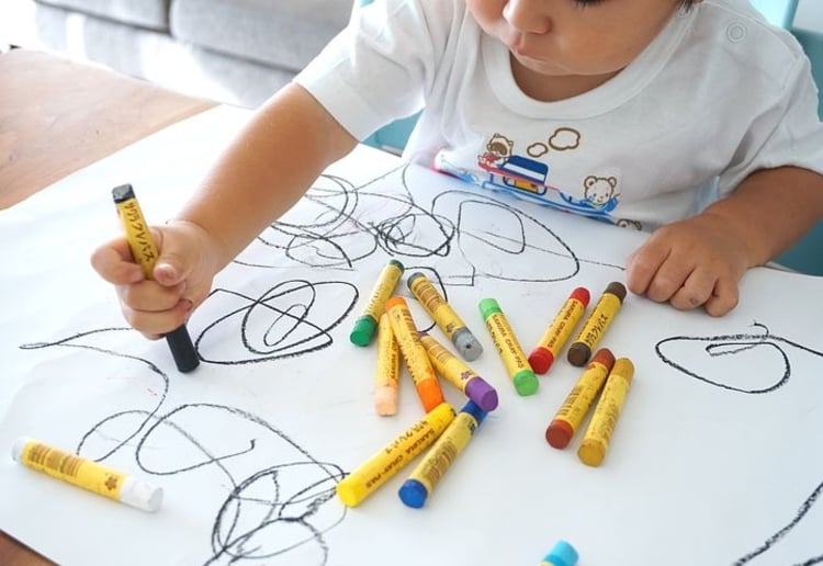Mum Fixes Toddler's Couch Scribble