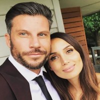 Bachelor Star Shares Cheeky Pic Of Pregnant Wife