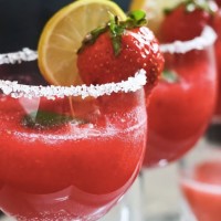Non-Alcoholic 3-ingredient Strawberry Margarita