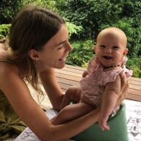 No-Nappy Mum Influencer Accused Of Exploiting Her Baby