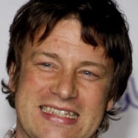Yuck! Jamie Oliver Shocks The World By Putting Grapes On Pizza!