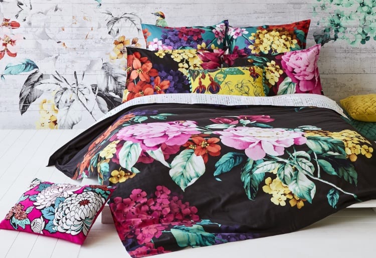Win A Complete Bedding Set From Luxotic