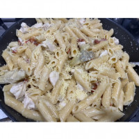 Chicken, artichoke and sun-dried tomato pasta recipe