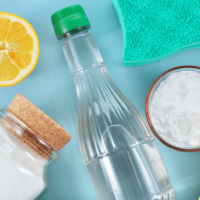 17+ Clever Vinegar Cleaning Hacks That You Need To Know
