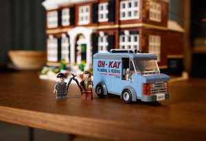Home Alone LEGO set 8