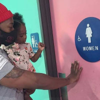 Dad's Brilliant Advice For Taking Daughters To Public Toilets