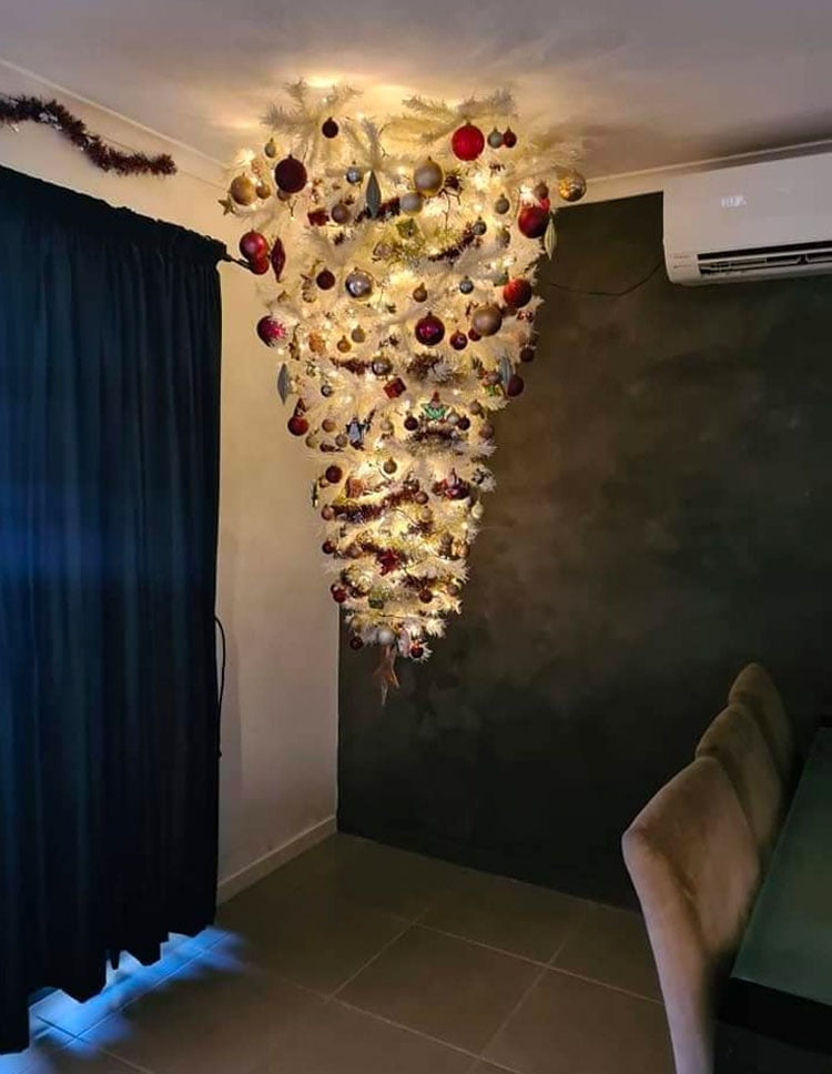 Upside Down Christmas Tree 1