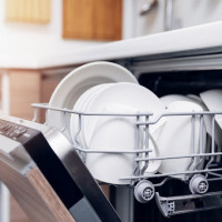 10 Everyday Items That Are Dishwasher Safe And 10 That Aren't