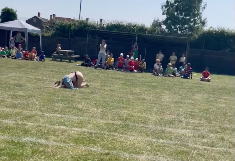 ‘Sorry Kiddos!': Mum Flashes Students, Parents And Teachers At Sports Day