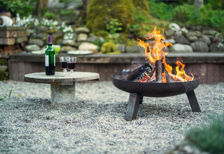 Simple Steps To Making A Fire Pit At Home