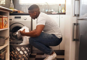 Napisan Vanish Gold Multi Power Stain Remover & Laundry Booster Powder Review Man Washing