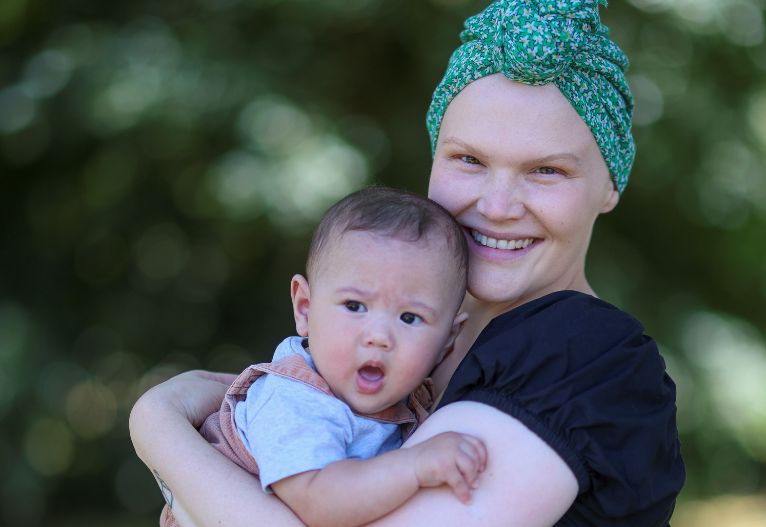 Two Children Under Two And Incurable Cancer Melanie's Brave Battle