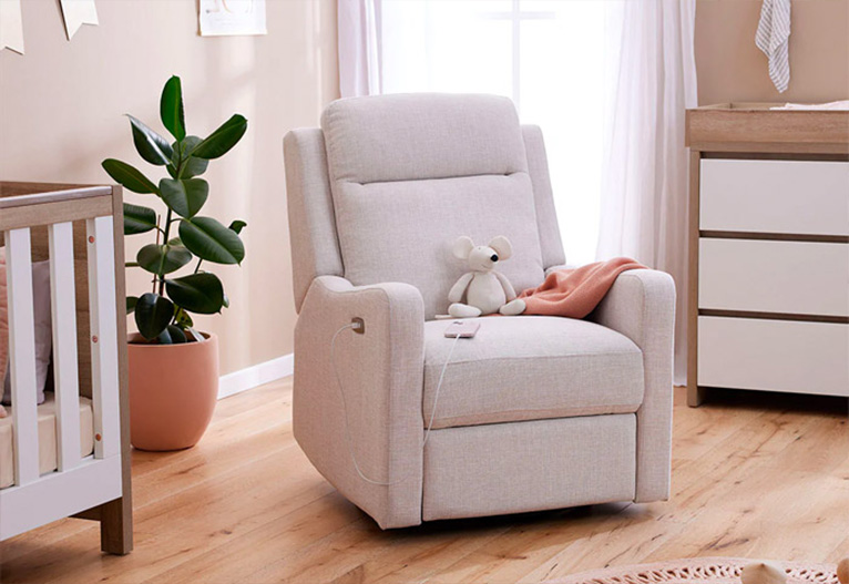 Il Tutto Henry Nursing Chair and Cot Package