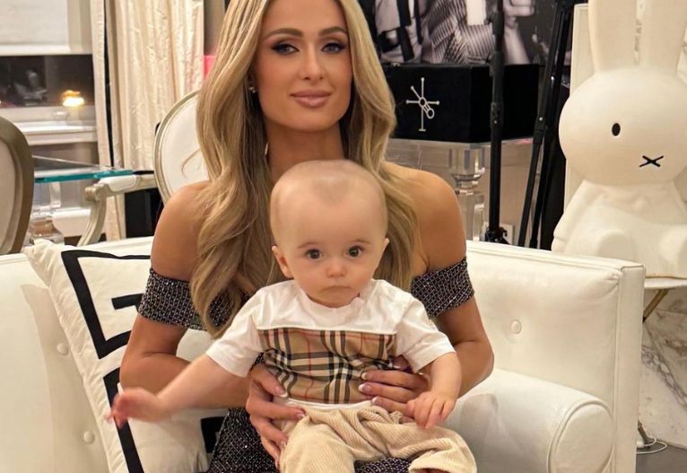 Paris Hilton baby head shape