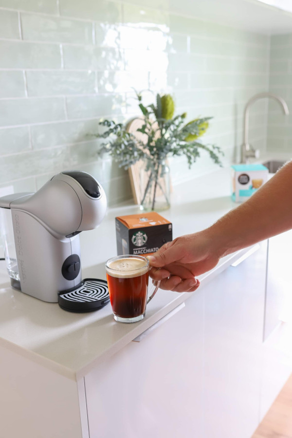 KRUPS Nescafé Dolce Gusto Genio S Touch Automatic coffee machine