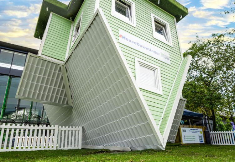 Win 1 Of 7 Family Passes To House Down Under – Australia’s First Inverted House Photo Experience!