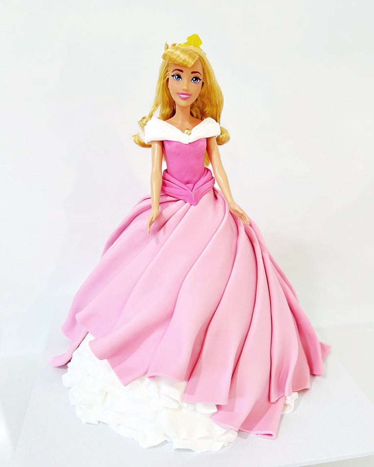 Dolly Varden Rapunzel cake.