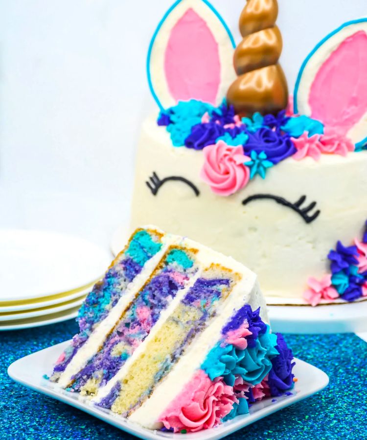 Layer unicorn cake