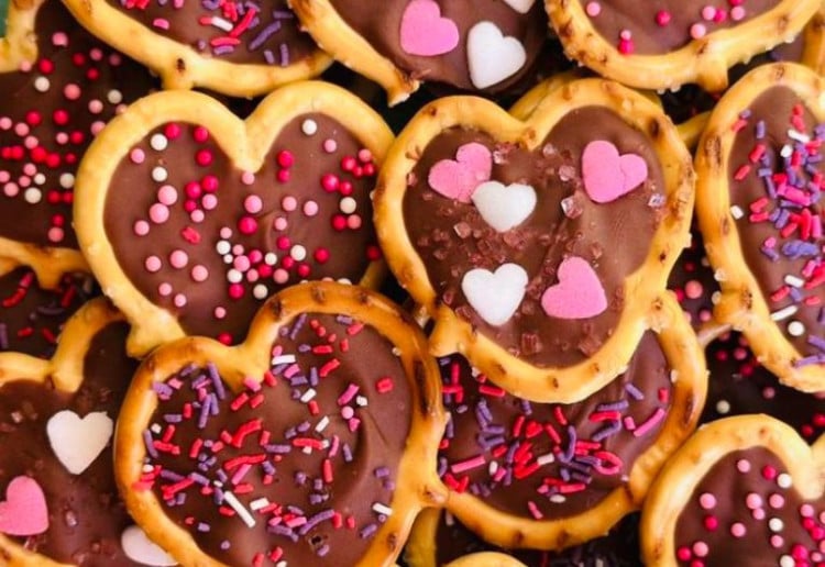 Cute Chocolate Pretzel Hearts