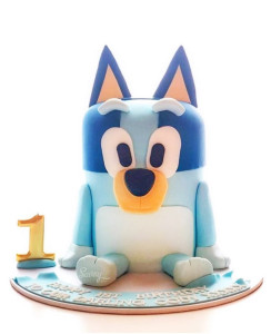 Bluey character cake via Lena Mck.
