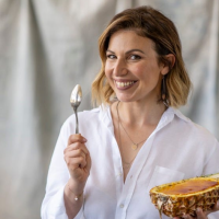 I’m A French Mum And Cookbook Author: Here Are 5 Things I’d Never Do At Dinner Time With Kids