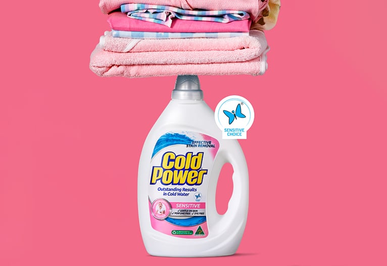 Bottle of Cold Power Sensitive laundry liquid.